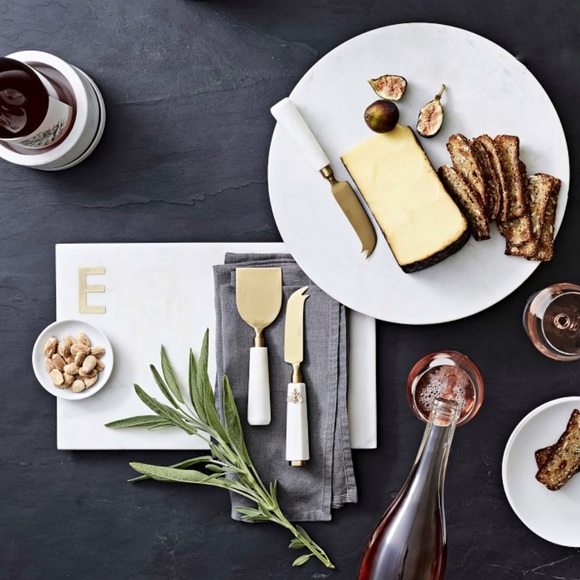 NWT Williams Sonoma Marble & Brass Monogram “H”Board - Picture 2 of 10